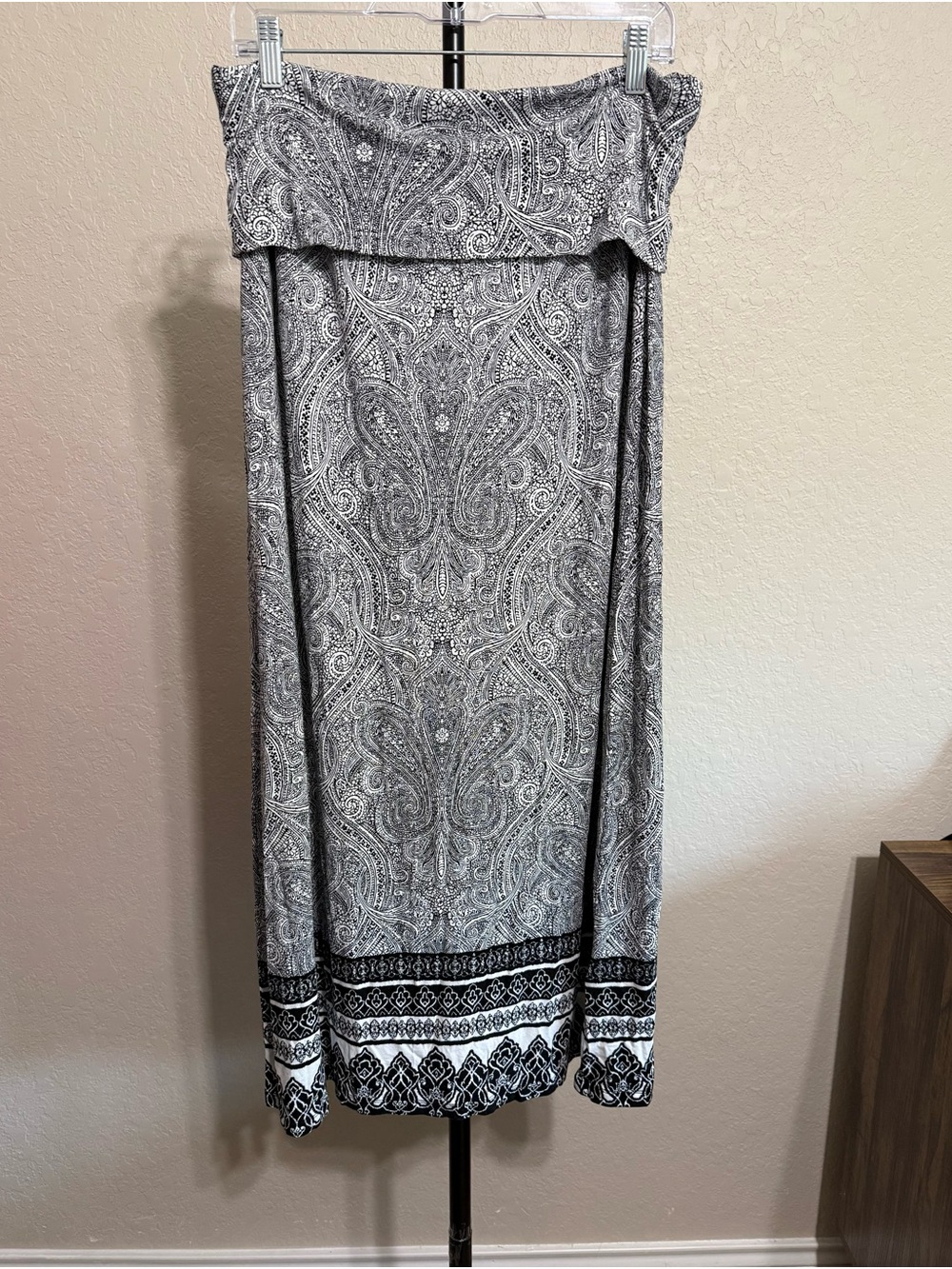 Cynthia Rowley Gray Paisley Fold-Over Waist Maxi Skirt - Picture 6 of 9